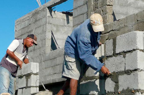 Construccion de viviendas en Pinar del Rio