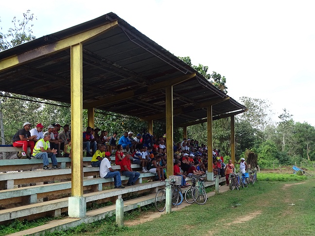 aficionados respaldan al equipo de San JUan