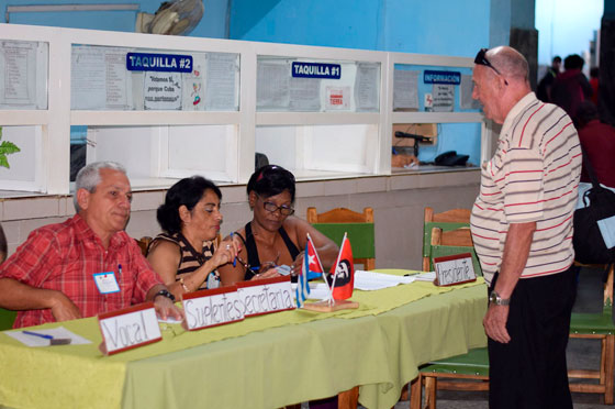 Los viajeros también votan en Pinar del Río