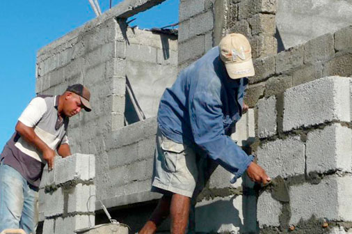 Prioriza la Vivienda a damnificados de huracanes