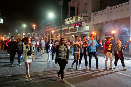 Marcha de las Antorchas en Pinar del Río.