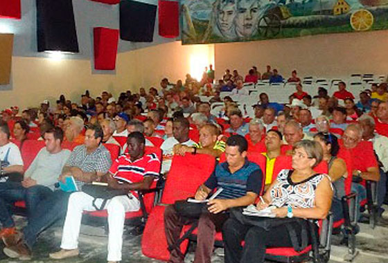 Sanjuaneros en función del autoabastecimiento agroalimentario.