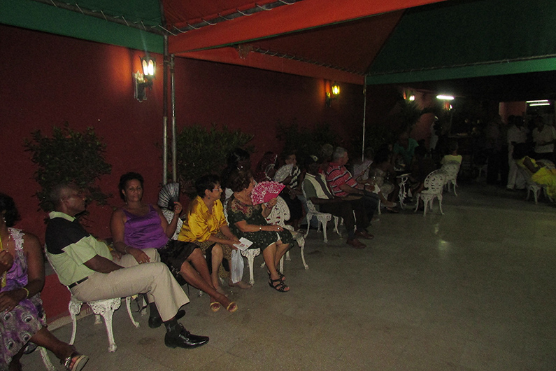 Noche pinareña. Águila de Oro