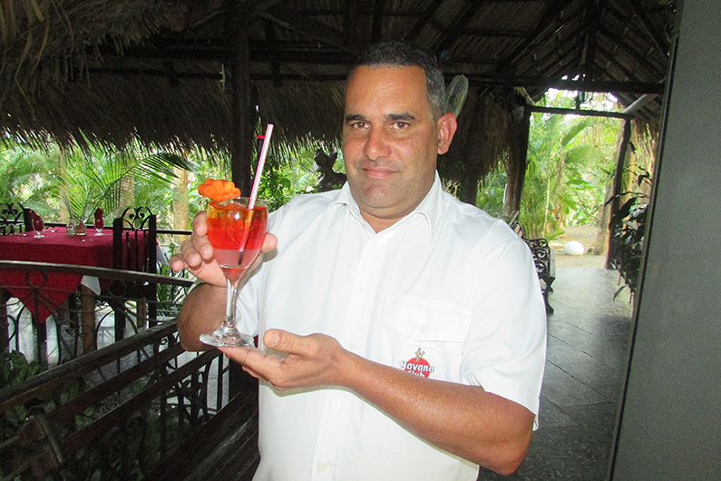 jiscly coctel en El Criollo