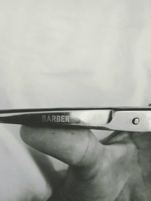 Tijeras profesionales para barberos